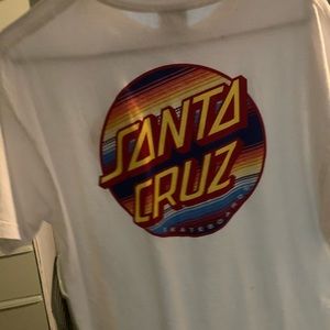 Santa Cruz’s t-shirt
